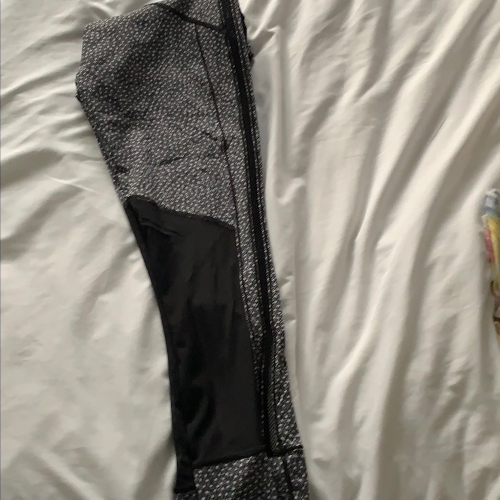 Like new - Picture 2 of 3